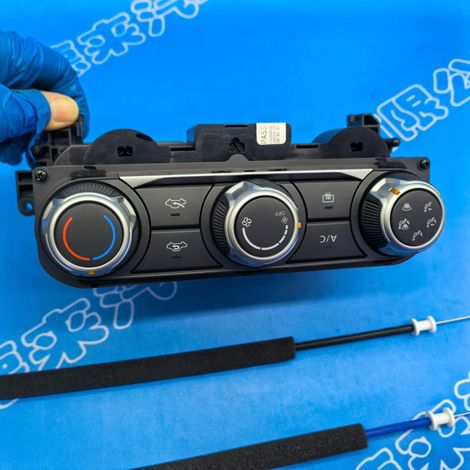 Suitable for Nissan Sylphy 16 Tiida air conditioning panel controller panel with pull cord (1/4)