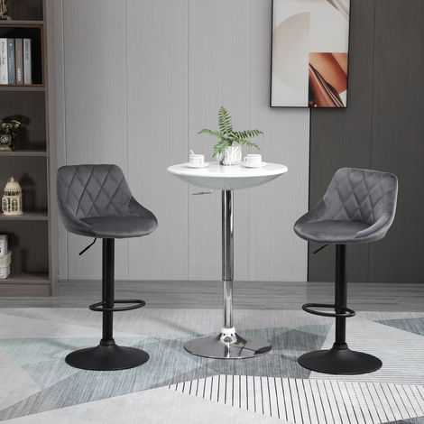 Juego de 2 taburetes de bar de altura regulable, base de metal y asiento de piel sintética, modernos taburetes altos giratorios con respaldo y reposapiés, 46x48x83-104cm, gris y negro. (1/5)