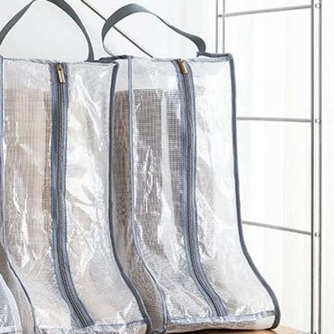 Deux couleurs : voir photo. Matière : PVC. Housse de rangement pour bottes grise, transparente.