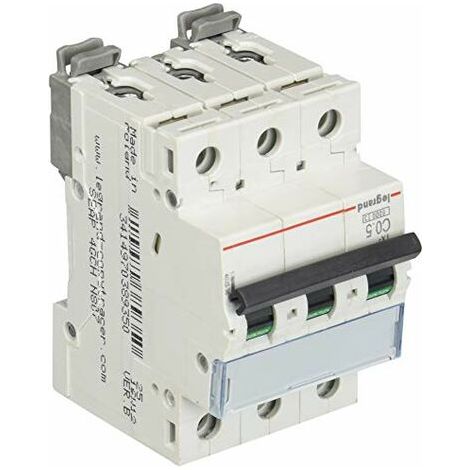 Interruttore magnetotermico 3P C 0,5A 6kA AC 0 S303 TX3 403536 (1/2)
