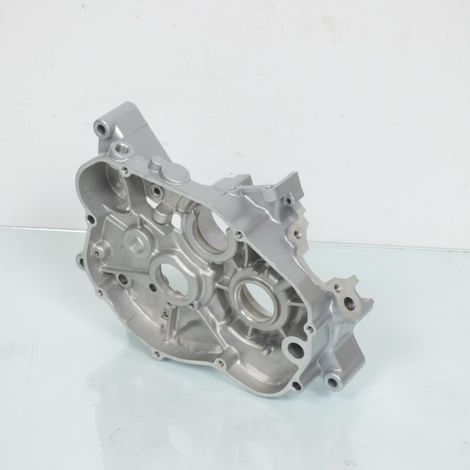 Carter moteur droit coté embrayage pour moto Masai 50 SM Neuf (1/5)