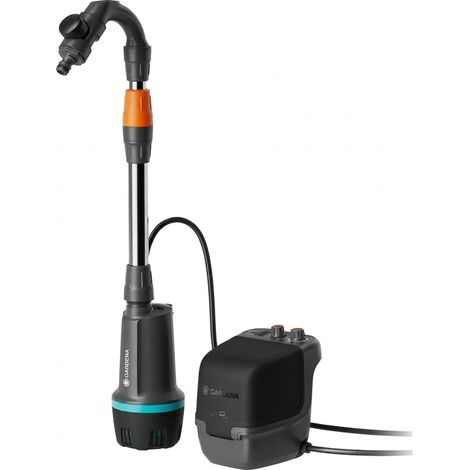 GARDENA Akku-Regenfasspumpe 2600 Comfort 18V P4A Ready-To-Use Set Regenwassernutzungsanlage 2600 l/ (1/3)