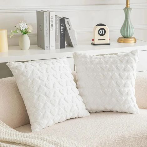 Ensemble de coussin en peluche solide en forme de cœur décoré 45x45cm blanc 2PCS (1/5)