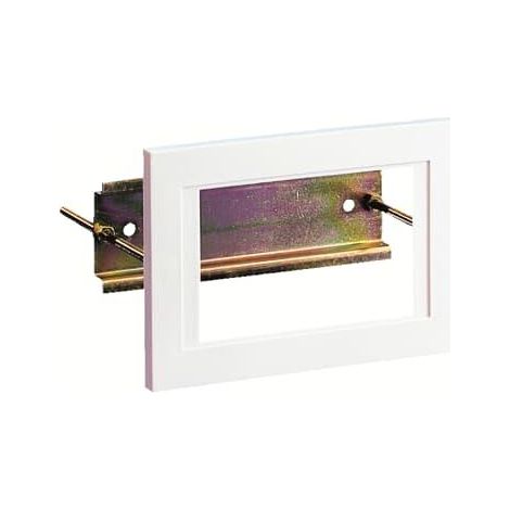 Bride de fixation panneau arrière 3 modules - IP40 (S200- SN201- F200- DS200…) 16219326 ABB D230460