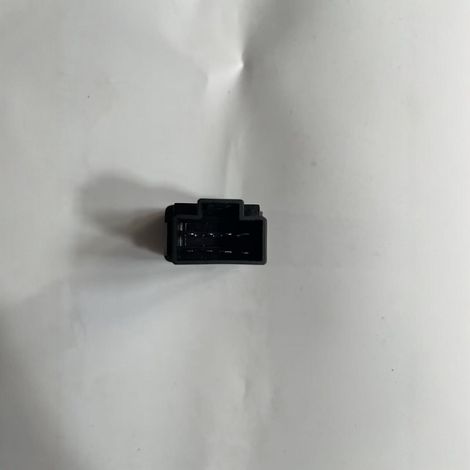 Suitable for Isuzu hazard warning switch 8972024761, automotive hazard light button, red plastic material. (1/4)