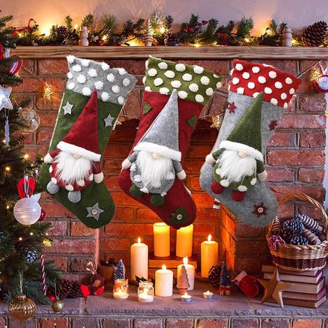 Lot de 3 chaussettes de Noël, 48 cm, motif gnomes et Père Noël en 3D, à suspendre à la cheminée. Décoration idéale pour les fêtes de fin d'année. (1/5)