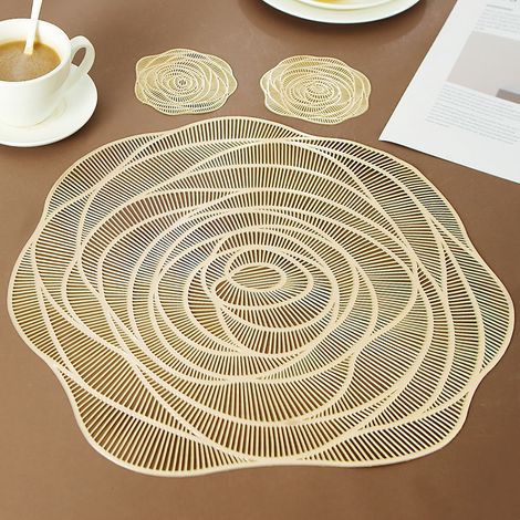 Lot de 6 Sets de Table en PVC lavables Antidérapant Résistant à l'usure à la Chaleur, Facile à Nettoyer et Stocker, Fleur (Or) (1/4)