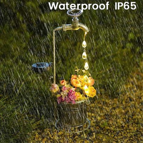Robinet d'eau solaire avec lampe LED étanche pour jardinière, terrasse, allée, pelouse et jardin. (1/5)