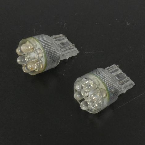 LED-Glühbirne 12V weiß T20 Bilux RMS für Motorrad Scooter (1/5)