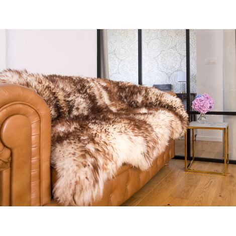 Tappeto decorativo gigante in pelle di pecora Triple X Muflone Bianco Marrone Vera pelle di pecora 64" x 46" Naturale molto spesso, lucido (1/5)
