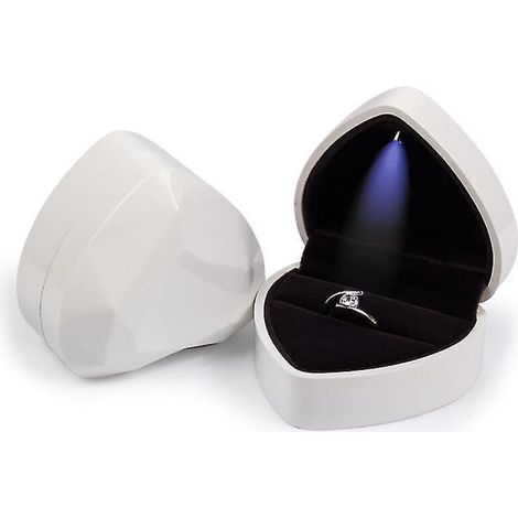 Herzförmige LED-Ringbox mit Präsentationsständer und weißem Samtetui (1/5)
