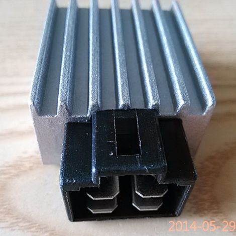 GY6 Scooter GY6/50CC/125CC/150CC/4-pin 12V Half-wave Regulator Rectifier (1/5)