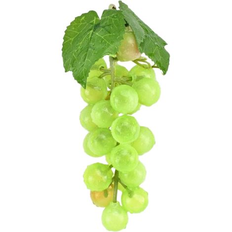 Racimos de uvas decorados artificialmente