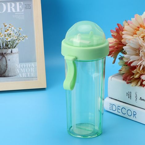 600 ml tragbare Wasserflasche mit zwei Strohhalmen, vielseitig verwendbarer Trinkbecher für Outdoor-Aktivitäten, Reisen und Sport (Grün) (1/5)