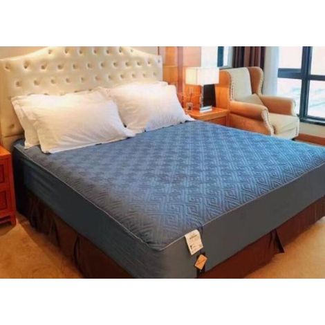 Matratzenbezug, 160 x 200 cm, effektiv mottensicher, 360° Rundumabdeckung, Polyester-Baumwoll-Mischgewebe, elastische Kanten, blau. (1/5)