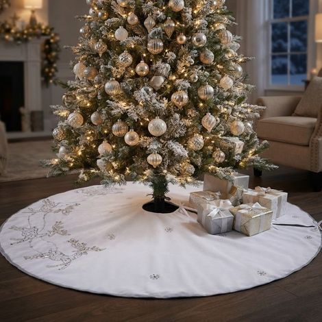 White Reindeer Hand Embellished Christmas Tree Skirt (1/2)