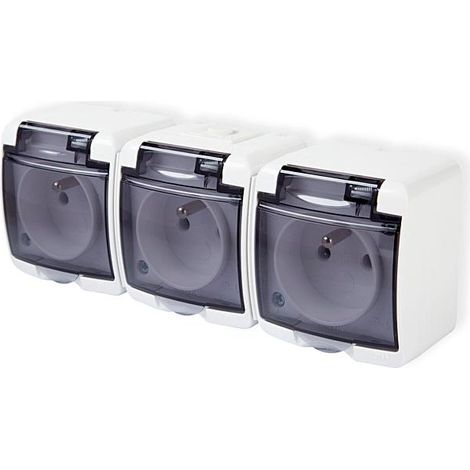 Karlik Junior weiß - Dreifach-Aufputzsteckdose IP54 - GHE-3d
