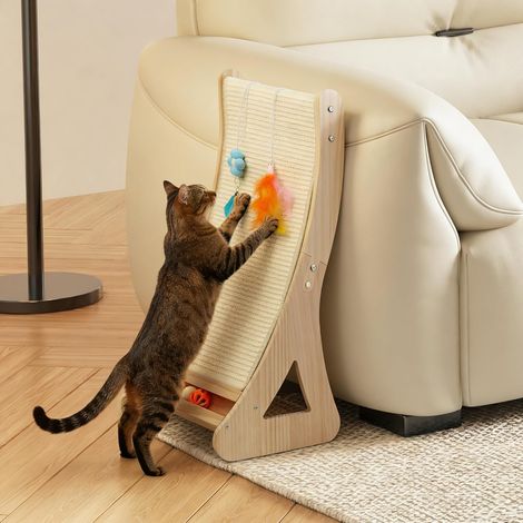 Griffoir pour Chat avec Tapis Griffoir Chaten Sisal Naturel 100% Planche Gratter Chat en Rampe Arqué de 63cm,Bois Massif Griffoir Interactif Chat avec Cloche Plume Protéger pour Canapé,Mural (1/5)