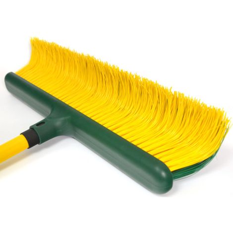 Décoweb – Balai de jardin ergonomique pour gazon synthétique – Manche télescopique ajustable 92-150 cm – Brosse courbe 38 cm – Entretien facile des petites surfaces