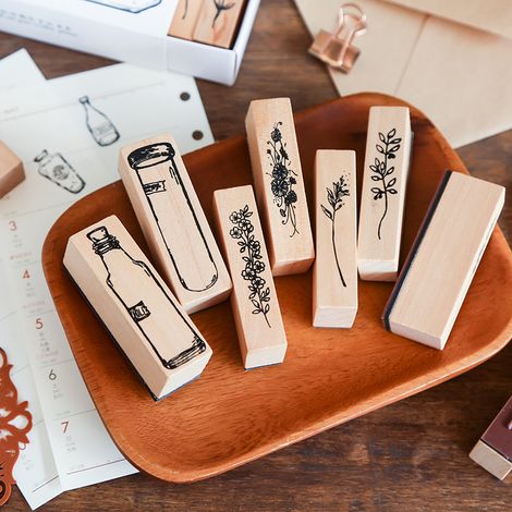 7-teiliges Stempelset aus Holz, Vintage-Stempel in Natur