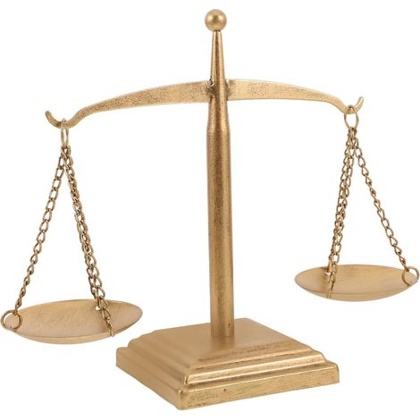 Sculpture Métallique Balance Vintage en Fer Doré Décoration Intérieure pour Bureau D’Avocat Ornement de Bureau Symbolique Engagement Justice Présent D’Ouverture Professionnel (1/5)