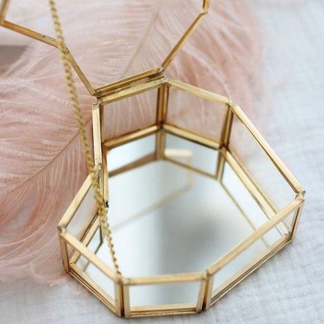 Geometric Heart-Shaped Glass Jewelry Box - Multifunctional Storage and Display for Home Decoration, Weddings and Engagements (Gold) (1/5)