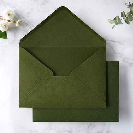 100 buste (13,5 x 18,5 cm) per partecipazioni di nozze, biglietti di Natale, inviti in acrilico e foto, verde oliva (1/5)