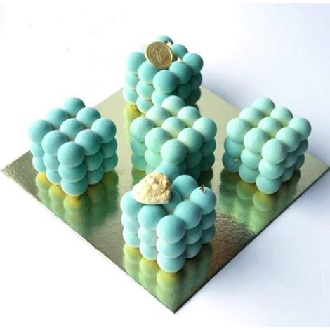 Moule à gateau - 3D - Silicone - Antiadhésif - Flexible - Compatible micro-ondes et lave-vaisselle (1/4)