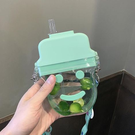 Tazza da gelato creativa con faccina sorridente in stile cartone animato, in plastica con cannuccia, ideale come regalo portatile per studenti all'aperto (verde) (1/5)