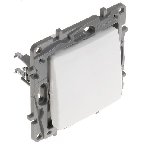 Interrupteur d'escalier simple Niloe 10AX Blanc 764501