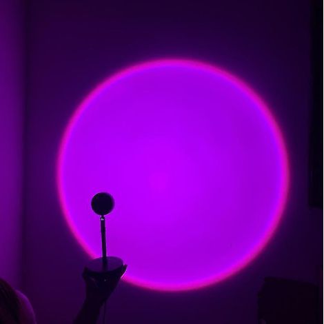 Projecteur LED couleur pêche, lampe d'ambiance inspirée des célébrités d'Internet (1/3)