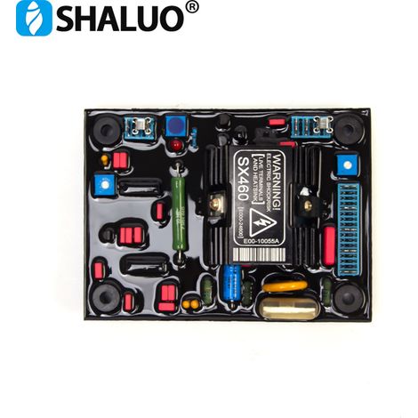 Accessoires pour groupe électrogène diesel SX460 : régulateur de tension automatique (AVR) et stabilisateur de tension d'excitation.