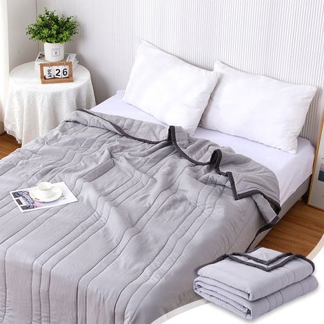 Couette Rafraîchissante - 150x200 cm - 98 % Coton 2 % Élasthanne - Pour Nuits Chaudes Et Transpirations Nocturnes - 1 Pièce (1/5)