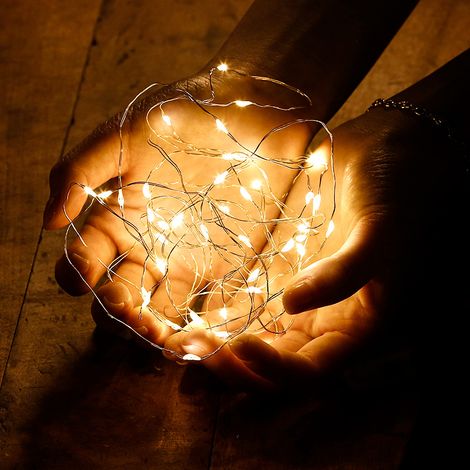 Lichterketten, Lichterketten, 5 m, 50 LEDs, batteriebetrieben, Mini-LED-Lichterkette für den Innenbereich, Dekoration für Schlafzimmer, Weihnachten, Hochzeit, Party, Haus, Garten, Warmweiß (1/5)