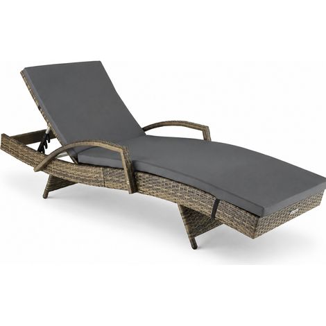 Chaise Longue Da Esterno In Polyrattan Con Schienale Reclinabile E Seduta Imbottita Ideale Per Terrazza Giardino E Bordo Piscina 190 x 62 x 34 Cm Marrone Chiaro