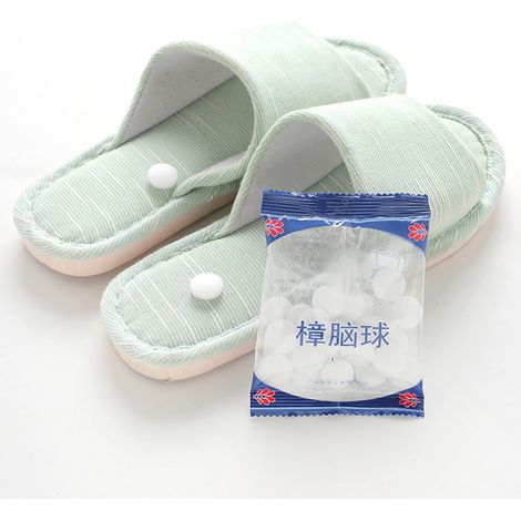 Lot anti-mites blanches, boules antimites et anti-acariens pour placard, armoire et maison, protection durable contre les mites et insectes. (1/5)