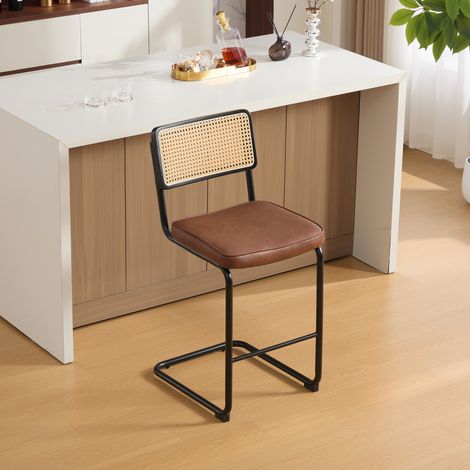 Tabouret de bar moderne design brillant, lot de 2, assise en simili cuir vintage, sans accoudoirs, dossier à cadre bois et cannage rotin, pieds métal laqué marron (1/5)