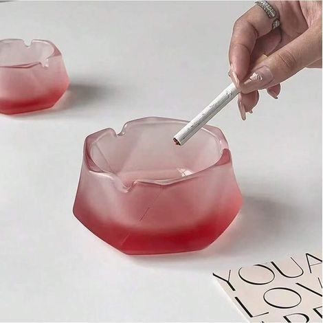 Diamantförmiger, matter Aschenbecher – originelles Deko-Element für Büro oder Wohnzimmer, zwei Designs, kratzfeste, matte Oberfläche, großes Fassungsvermögen, leicht zu reinigen, minimalistisches Desi (1/3)