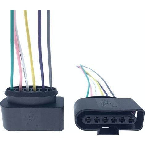 Compatible with Volkswagen Touran and Mercedes-Benz Vito taillight connectors, brake light and rear turn signal wiring harness connectors, and reversing connectors. (1/4)