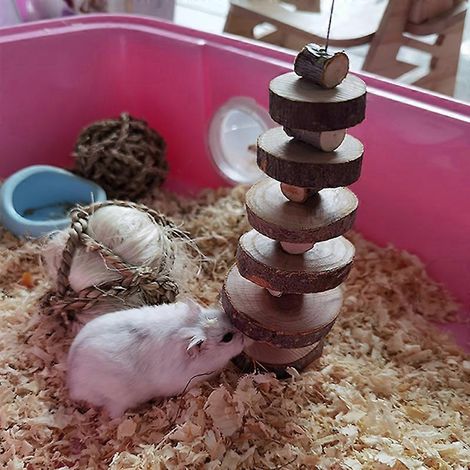 Jouet à mâcher en bois pour hamsters, chinchillas, lapins et autres petits animaux. À suspendre dans la cage. (1/2)