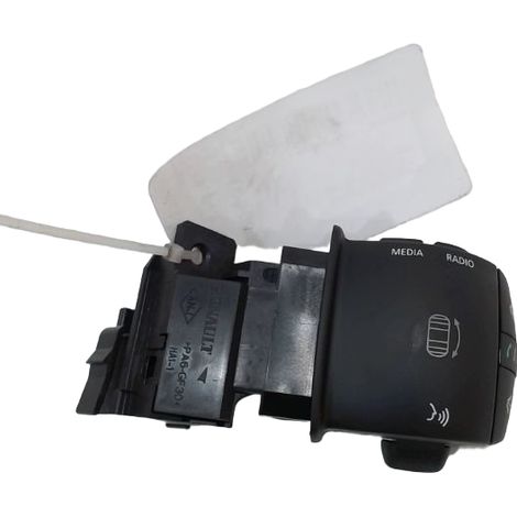[PRODUIT D'OCCASION] Commande Autoradio RENAULT Laguna ♻️ Ref Oe. 255520795r - Garantie à vie (1/2)