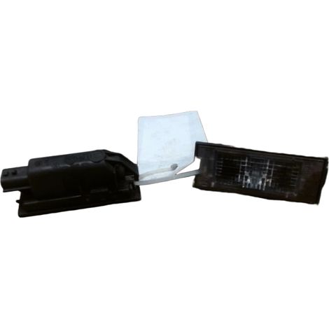 Eclaireur Plaque De Police RENAULT Megane [PRODUIT D'OCCASION]♻️8200480127