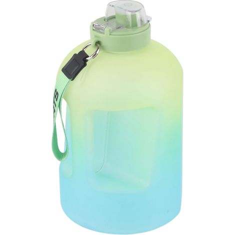 Bouteille d'eau dégradée 2.2L en plastique, grande capacité pour le sport et les voyages, vert dégradé, légère et portable. (1/5)