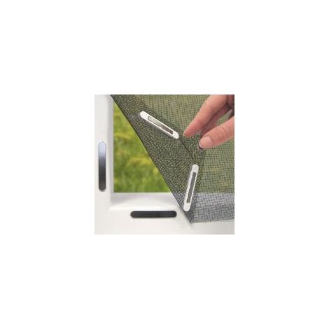 Mosquitera negra con sistema Magic Click. Se puede cortar a medida y se adapta a todas las ventanas de hasta 150 x 130 cm. Se fija con 12 imanes no requiere taladros ni tornillos. - Crezuo (1/4)