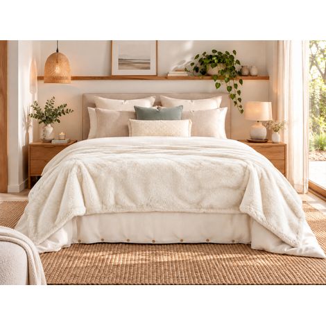 Bout de lit 90 x 220 cm fausse fourrure SVEN Ours polaire (1/3)