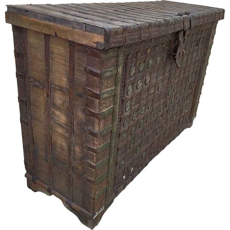 Baúl de madera artesanal 136x46x96h cm