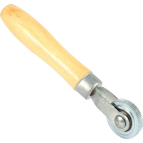 Kit de réparation pneu avec rouleau à manche en bois pour rustines et piqûres (1/5)