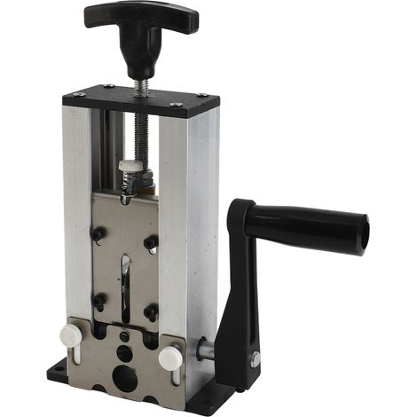 Machine à dénuder manuelle à manivelle ou à perceuse pour le dénudage des fils de cuivre usagés (1/5)