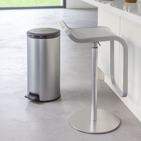 Curver 225316 Slim Poubelle à Pédale Ronde Plastique Métal Brossé 29,5 x 33,6 x 58,9 cm 30 L (1/3)
