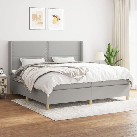 Lit à sommier tapissier avec matelas - Cadre De Lit Moderne: King Size - Lit Double - Gris clair 200x200cm Tissu Chic-557398 (1/5)